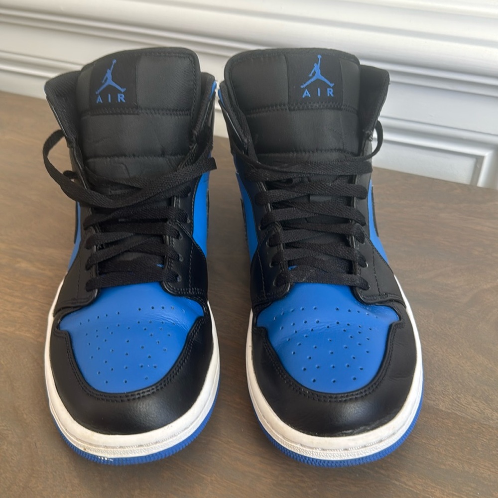 Air Jordan 1 Mid